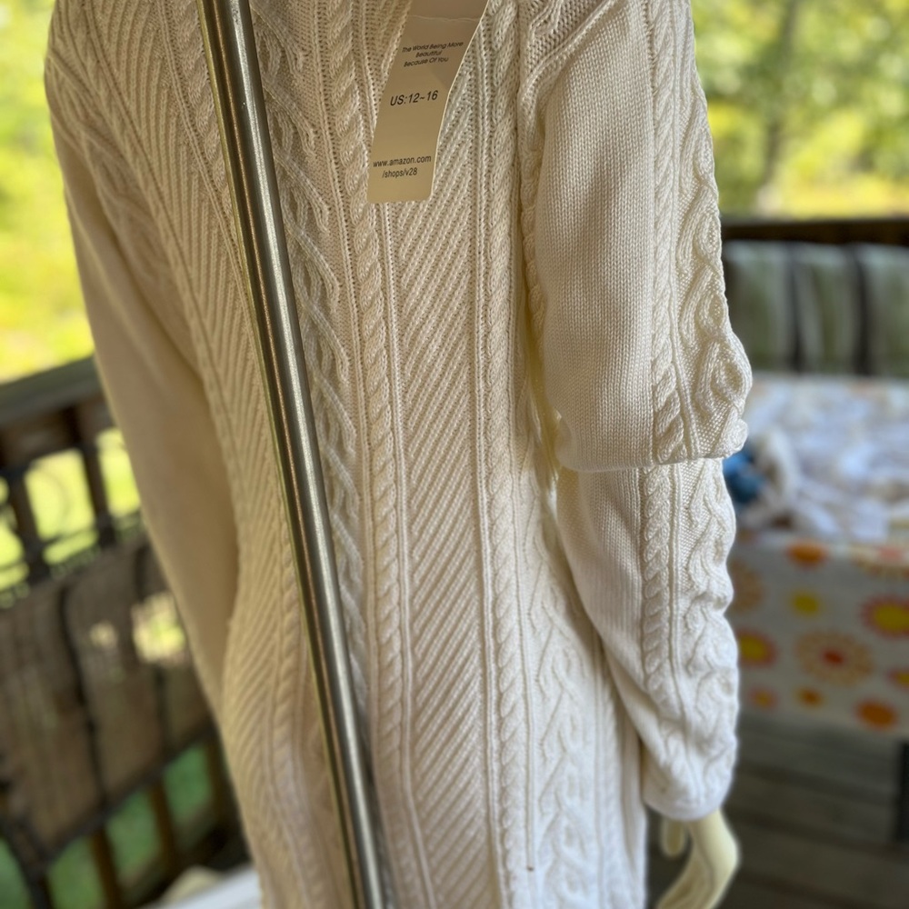 NWT Elegant White Cable Knit Sweater Dress
